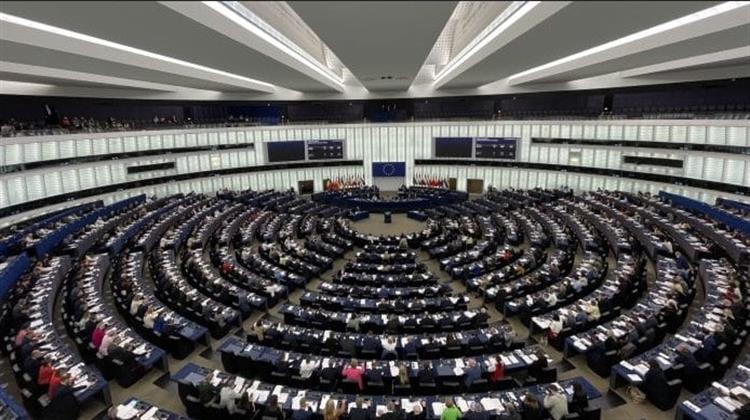 EU Commission Plans Russian Gas Phaseout as MEPs Propose Easing Pre-Winter Storage Targets