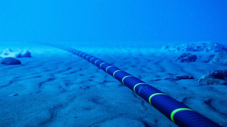 Πολωνία: Στρατιωτική Παρέμβαση Μετά τον Εντοπισμό Ρωσικού Πλοίου Κοντά σε Υποθαλάσσιο Καλώδιο