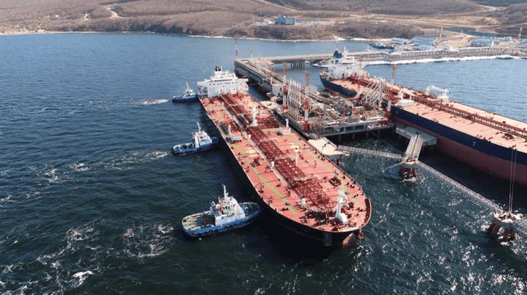 Συζητούν Κυρώσεις Κατά Κίνας και Ινδίας για Ρωσικό Πετρέλαιο