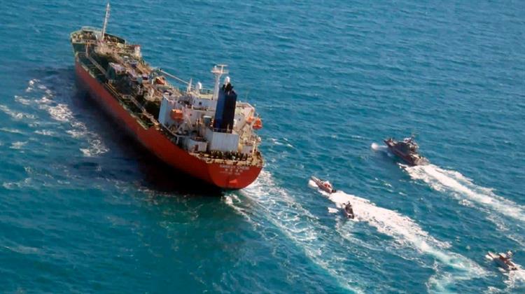 Στα Ύψη οι Ναύλοι των Τάνκερ Λόγω Κινδύνων στα Στενά του Ορμούζ