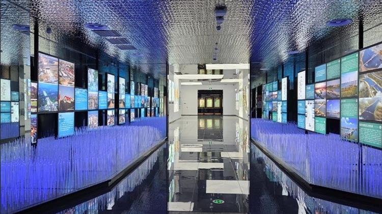 Κίνα - Nanchang: Το Παγκόσμιο Κέντρο LED και VR που Μετρά Ιστορία Από την Αυτοκρατορία των Χαν