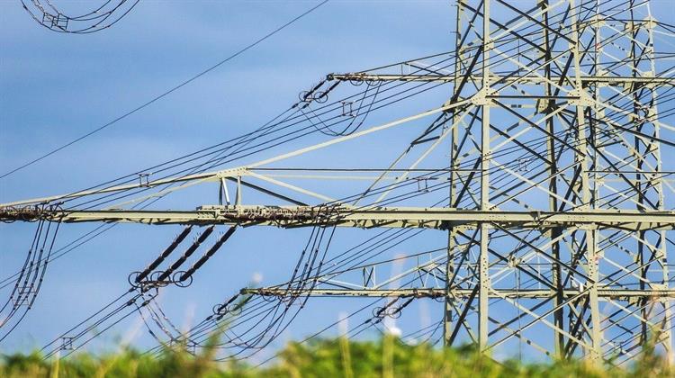 ΕΕ: Τα Ηλεκτρικά Δίκτυα Δέχονται Ισχυρές Πιέσεις από τους Καύσωνες