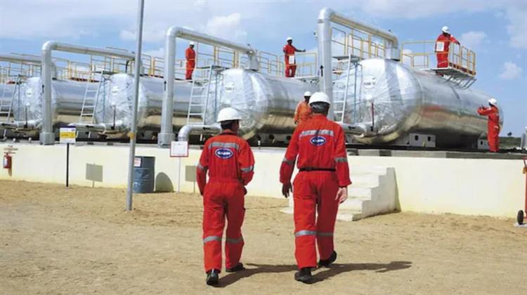Η Ινδία Αντιδρά στην Εκστρατεία Πίεσης του Τραμπ για τις Εισαγωγές Ρωσικού Πετρελαίου