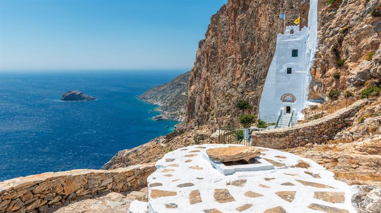 Δορυφόροι θα Ελέγχουν τα Θαλάσσια Πάρκα – Τα Μέτρα στην Αμοργό