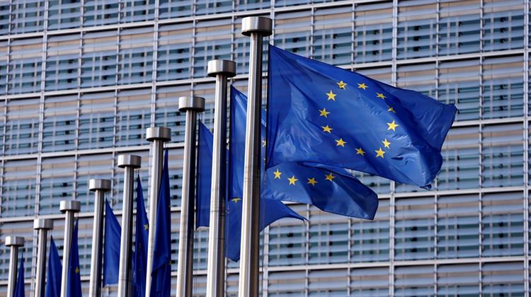 Απάντηση Κομισιόν στις Απειλές Τραμπ  για Αντίποινα Λόγω της Ευρωπαϊκής Ρύθμισης για την Ψηφιακή Οικονομία