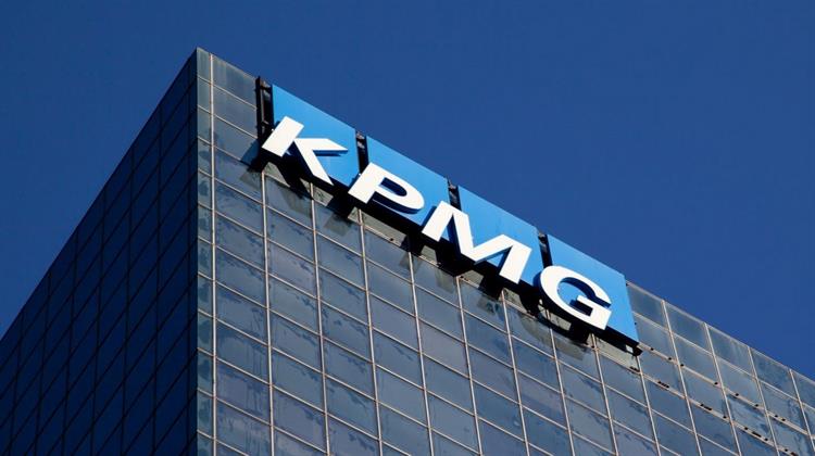 KPMG: Μείωση στις Παγκόσμιες Επενδύσεις των Funds – Πιο Ανθεκτικοί Τομείς Ενέργεια, Φυσικοί Πόροι, Υγεία