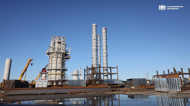 Η Ρωσική Russneft Έστειλε σε Νεόκτιστο Διυλιστήριο στη Γεωργία το Πρώτο Φορτίο Πετρελαίου