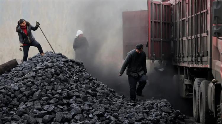 Κίνα: Η Νέα Φρασεολογία του ΚΚ Αφήνει Ανοιχτό το Ενδεχόμενο για Αύξηση στη Χρήση Άνθρακα
