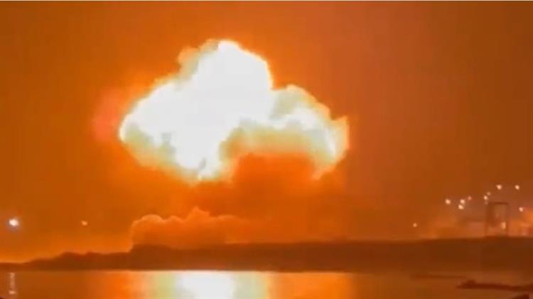 Oυκρανικά Drones Χτύπησαν για 3η φορά το Λιμάνι Τουάπσε, όπου Υπάρχουν Εγκαταστάσεις της Rosneft