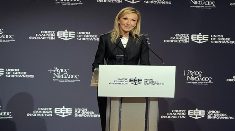 Οι Εφοπλιστές στην Ξηρά