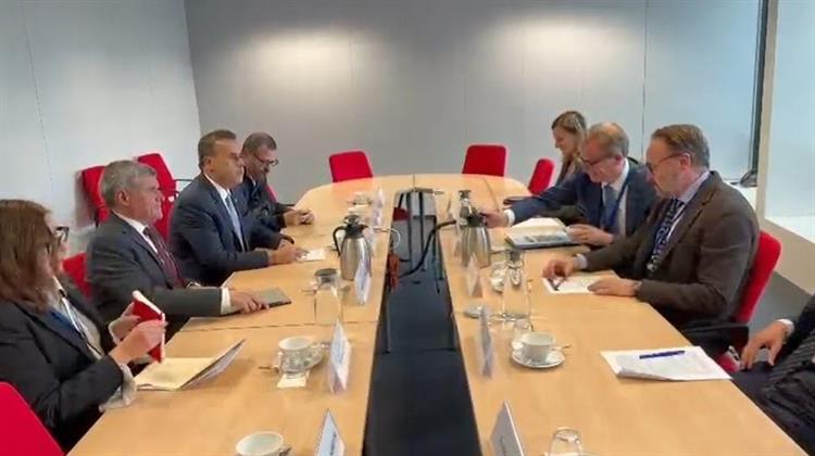 Παπασταύρου Μετά τη Συνάντηση με Γιόργκενσεν: «Κύρια Πύλη Εισόδου η Ελλάδα για Απεξάρτηση της Ευρώπης από το Ρωσικό και Στροφή προς το Αμερικανικό Αέριο»