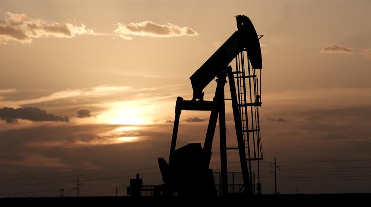 Σταθεροποιούνται οι Τιμές του Αργού Εν Μέσω Προβλέψεων για Υπερπροσφορά και Προσδοκιών για Ειρήνη στην Ουκρανία