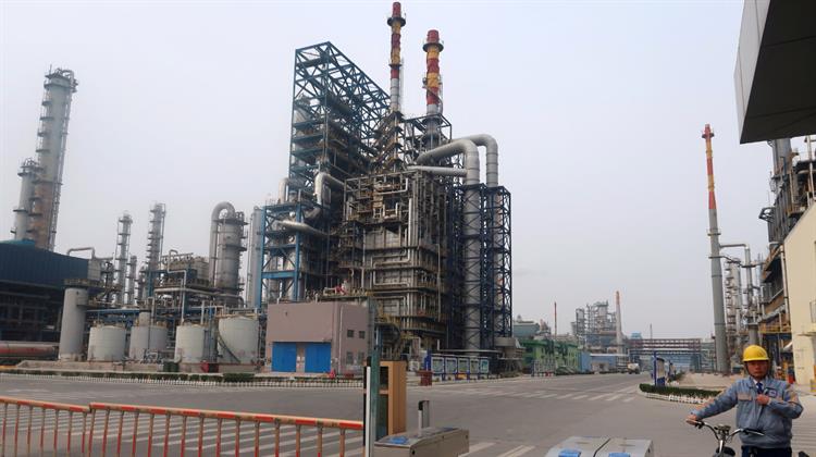 Κίνα: Προσδοκίες για Περιορισμό της Υπεροπροσφοράς Μετά την Έκδοση των Πρώτων Ποσοστώσεων του ’26 για Ανεξάρτητα Διυλιστήρια