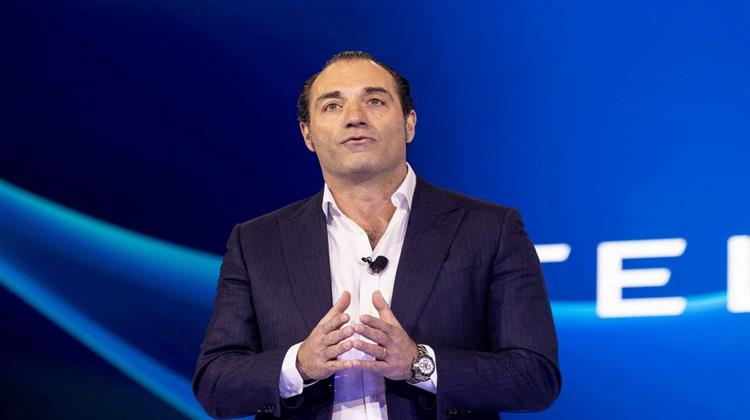 Stellantis CEO Backs German Push to Ease EU Car Emissions Rules Ahead of Key Review