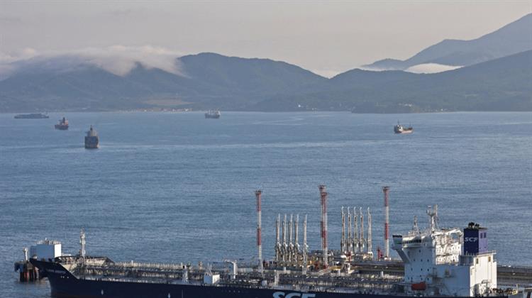 ΕΕ και G7 Συζητούν την Κατάργηση του Πλαφόν στο Ρωσικό Πετρέλαιο και την Πλήρη Απαγόρευση Ναυτιλιακών Υπηρεσιών