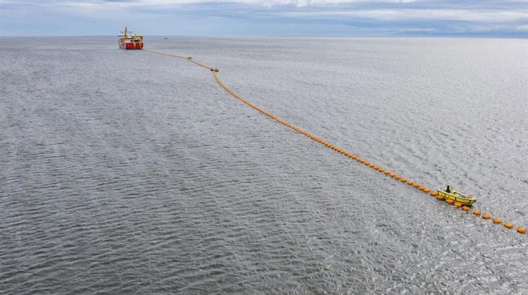 Επίτροπος Ενέργειας: Ξεκάθαρη Στήριξη στο Καλώδιο με Κύπρο Απέναντι στην Αμφισβήτηση της Βιωσιμότητάς του