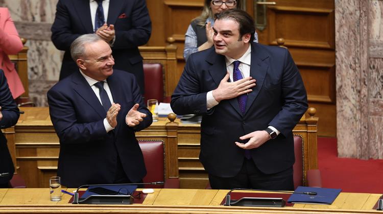 Οι Αγρότες Επιμένουν στα Μπλόκα Παρά… την Εκλογή Πιερρακάκη!