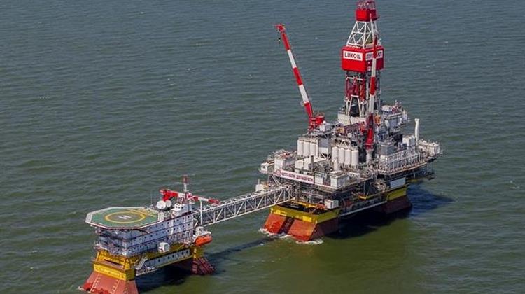 Ουκρανικά Drones Έπληξαν Εξέδρα Πετρελαίου και Ρωσικό Πολεμικό Πλοίο στην Κασπία