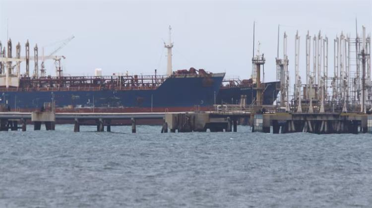 Παρά τον «Αποκλεισμό» των ΗΠΑ, Δεξαμενόπλοια με Ξένη Σημαία Φτάνουν στη Βενεζουέλα