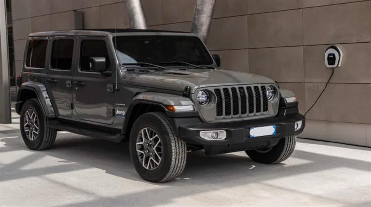 Stellantis: Σταματά τις Πωλήσεις των plug-in Υβριδικών Μοντέλων της στις ΗΠΑ, Λόγω Χαμηλής Ζήτησης