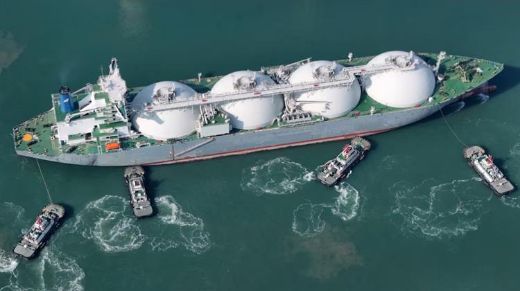Reuters: Η Κίνα σχεδιάζει να προσφέρει futures στο LNG