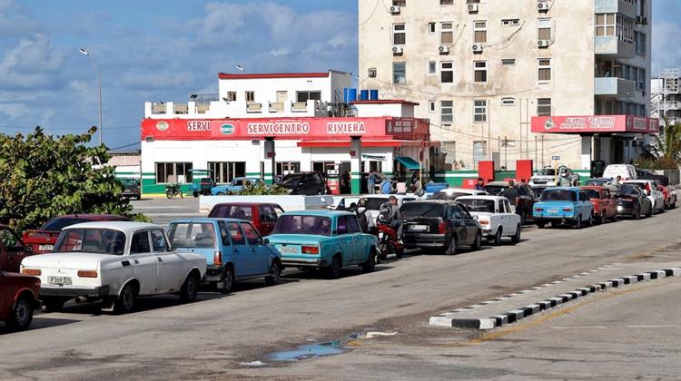 Κούβα: Ναυτικό Αποκλεισμό στις Εισαγωγές Πετρελαίου με Στόχο την Πτώση του Καθεστώτος Εξετάζει ο Τραμπ