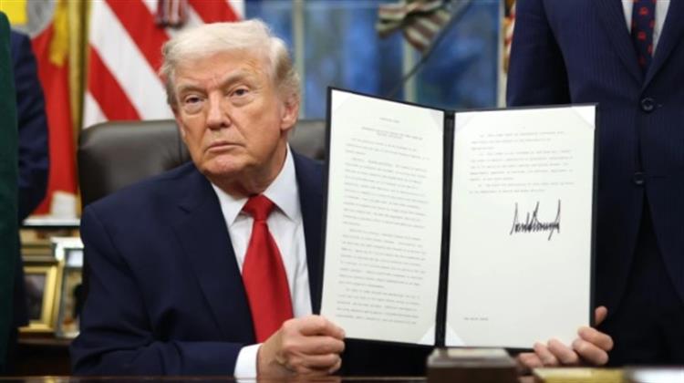 ΗΠΑ: Ο Τραμπ Υπέγραψε Διάταγμα, Απειλεί με Επιπρόσθετους Δασμούς Κάθε Χώρα που Πουλάει Πετρέλαιο στην Κούβα