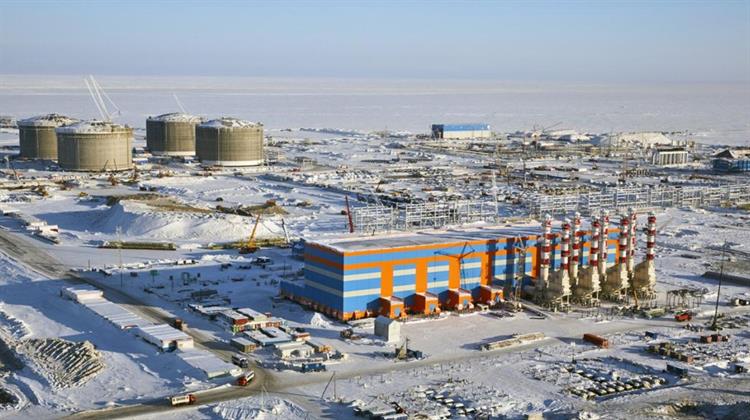 Πατρίκ Πουγιανέ: Η Total Ενδέχεται να Αναγκαστεί να Σταματήσει όλες τις Eξαγωγές Pωσικού LNG