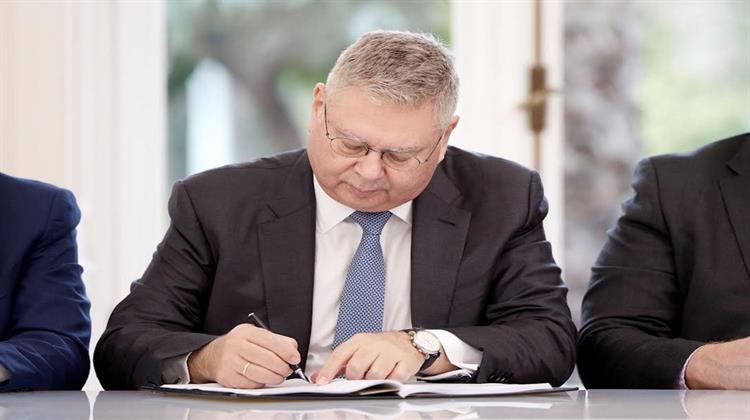 Νέο Ορόσημο για το Χαρτοφυλάκιο της HELLENiQ ENERGY στην Έρευνα & Παραγωγή Υδρογονανθράκων η Υπογραφή των Συμβάσεων