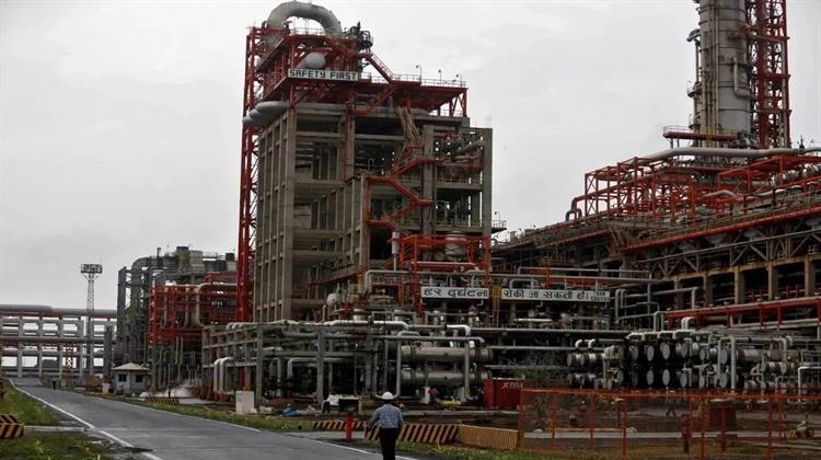 Ινδία: Συνομιλίες με ΗΠΑ για το Πετρέλαιο Βενεζουέλας – Σε Άνοδο η Σαουδική Αραβία