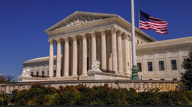 Το Ανώτατο Δικαστήριο των ΗΠΑ Έκρινε πως ο Τραμπ Υπερέβη τις Εξουσίες του σε Μεγάλο Μέρος των Δασμών