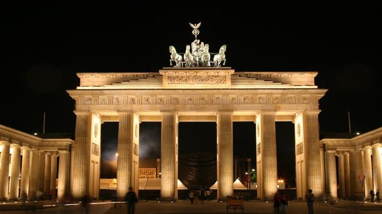 Το Βερολίνο Διαψεύδει τις Εικασίες για Χρεοκοπία