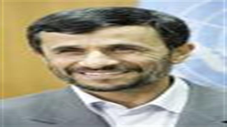 Πρωτοφανής Δήλωση Αχμαντινετζάντ: «Δεν Μπορούμε να Επιβάλουμε με τη Βία τις Ισλαμικές Αξίες στον Λαό !»