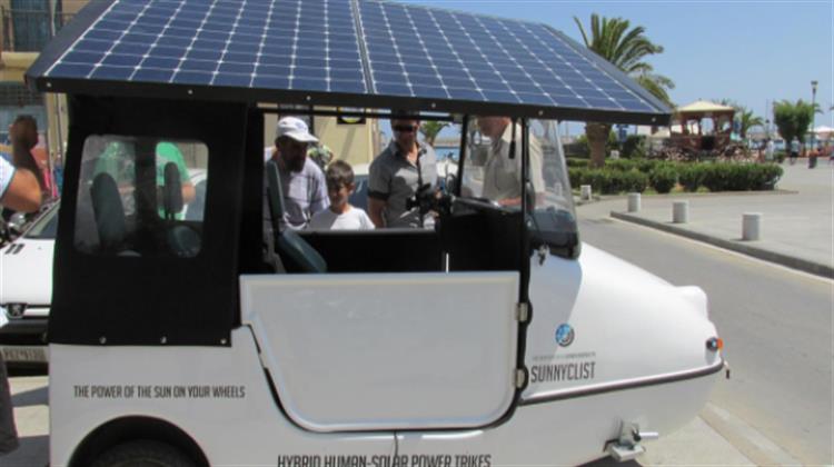 Sunnyclist: Εντυπωσίασε το Ελληνικό Ηλεκτρονίνητο Όχημα στη Σαντορίνη