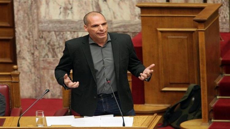 Βαρουφάκης: Τις Επόμενες Ημέρες «Μαζί με τη Συμφωνία» θα Κλείσει και το Θέμα της Αξιοποίησης των 14 Περιφερειακών Αεροδρομίων