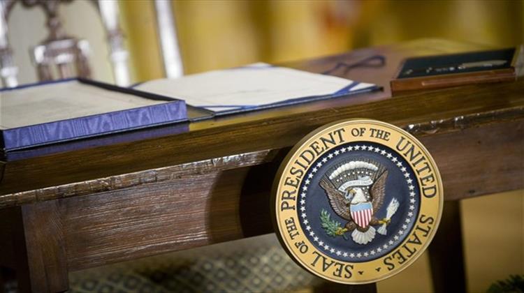 ΗΠΑ: Η Ελλάδα Πρέπει να Παραμείνει στην Ευρωζώνη