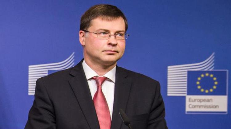 Ντομπρόβσκις: Aν Υπερισχύσει το Όχι, η Πόρτα των Διαπραγματεύσεων Παραμένει Ανοικτή