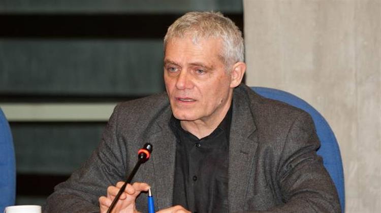 Τσιρώνης: Δραχμή Σημαίνει πως οι Πολυεθνικές θα Μπορούν να Αγοράζουν Πολύ Φθηνά τα Φωτοβολταϊκά μας και Όλες τις Επενδύσεις