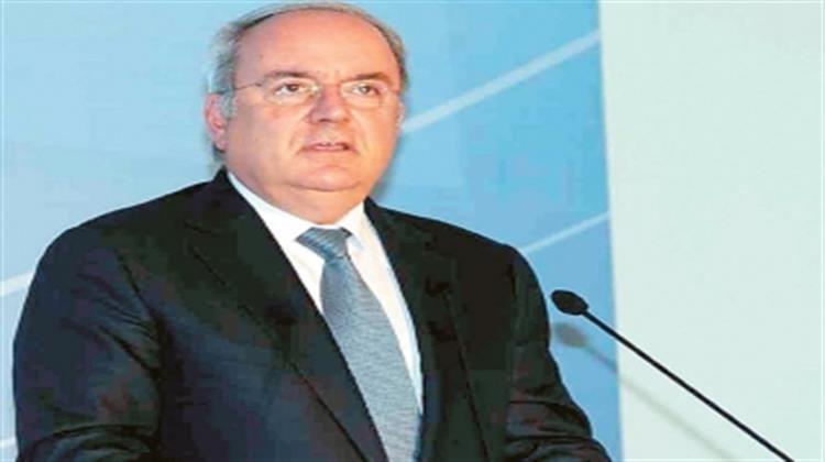 Περιστέρης: «Οι Ελληνικές Επιχειρήσεις Πρέπει να Επαναφέρουν Άμεσα τα Διαθέσιμά τους στις Τράπεζες»