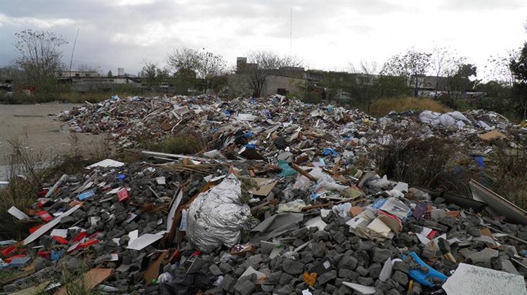 Ξεχασμένοι στον Ασπρόπυργο 6.000 Τόνοι Επικίνδυνων Αποβλήτων