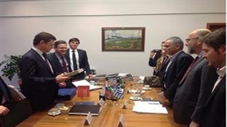 Για Πιθανή Μείωση της Οφειλής Βάσει του Take or Pay για το 2014 Συζήτησε με τη Gazprom o Σκουρλέτης