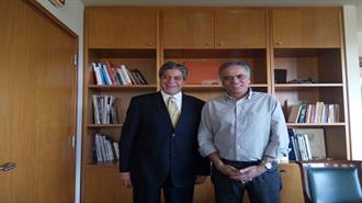 Για Συνεργασία σε ΑΠΕ και Εξοικονόμηση Ενέργειας Συζήτησαν Σκουρλέτης και Παλαιστίνιος Πρέσβης