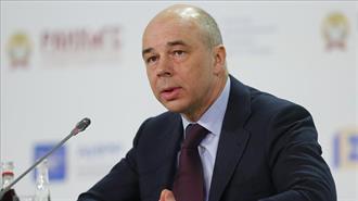 Oil Falls With Possibility of OPEC, Russia Output Boost