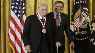 Τζον Γκούντιναφ: Ενας 97χρονος Μεταξύ των Νικητών του Βραβείου Νόμπελ Χημείας για τις Επαναφορτιζόμενες Μπαταρίες Ιόντων Λιθίου