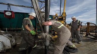 Oil Giants Total Income Declines 56% in Third Quarter