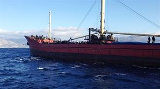 Πετρελαιοφόρο Συγκρούστηκε με Φορτηγό Πλοίο Κοντά στη Σαγκάη - 14 Αγνοούμενοι