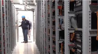 Ν. Υόρκη: Σύστημα Αποθήκευσης Ενέργειας Μπαταριών 100MW στη Θέση Ρυπογόνου Εργοστασίου Παραγωγής Ρεύματος