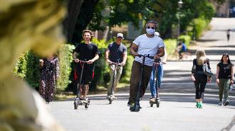 Ιταλία: Η Ρώμη Λαμβάνει Μέτρα για τα Ηλεκτρικά Πατίνια