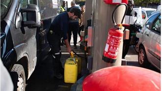 Γαλλία: Το CGT Επεκτείνει τις Απεργίες στην TotalEnergies, Άλλα Συνδικάτα Συμφώνησαν με την Εταιρεία