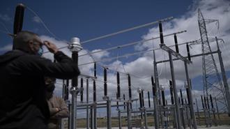 Παραμένει ο Φόρος στις Τράπεζες και τις Εταιρείες Ενέργειας στην Ισπανία, Παρά τη Δυσαρέσκεια Κομισιόν